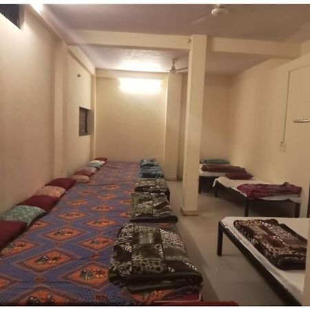 Hotel Mahakal Vishram, ウッジャイン エクステリア 写真