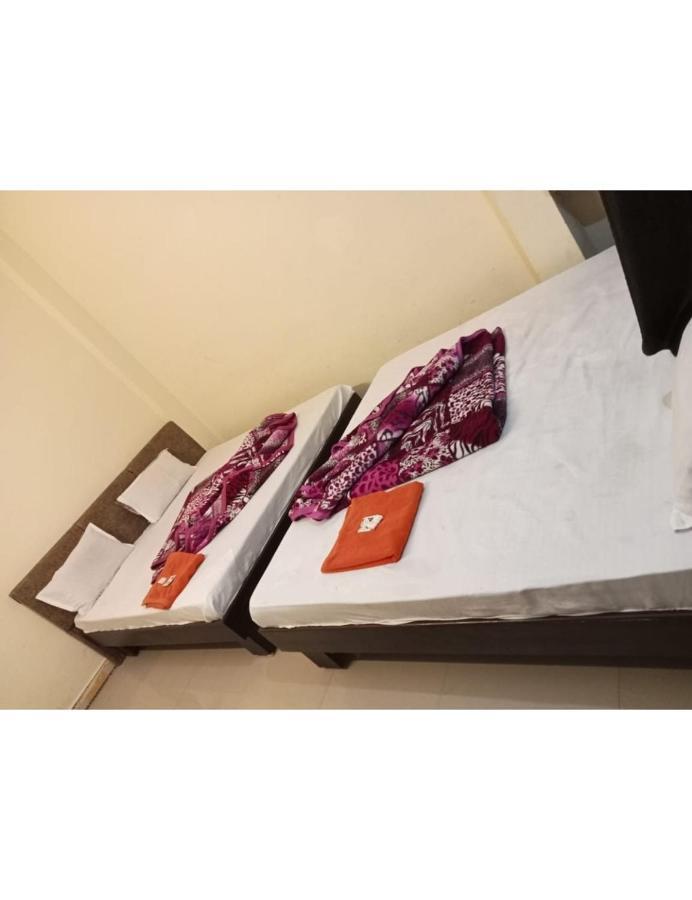 Hotel Mahakal Vishram, ウッジャイン エクステリア 写真