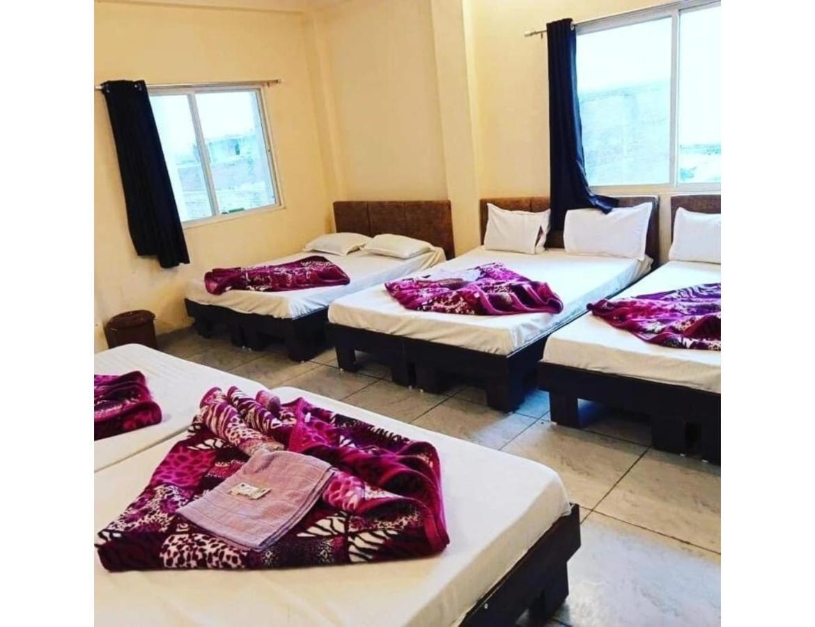 Hotel Mahakal Vishram, ウッジャイン エクステリア 写真