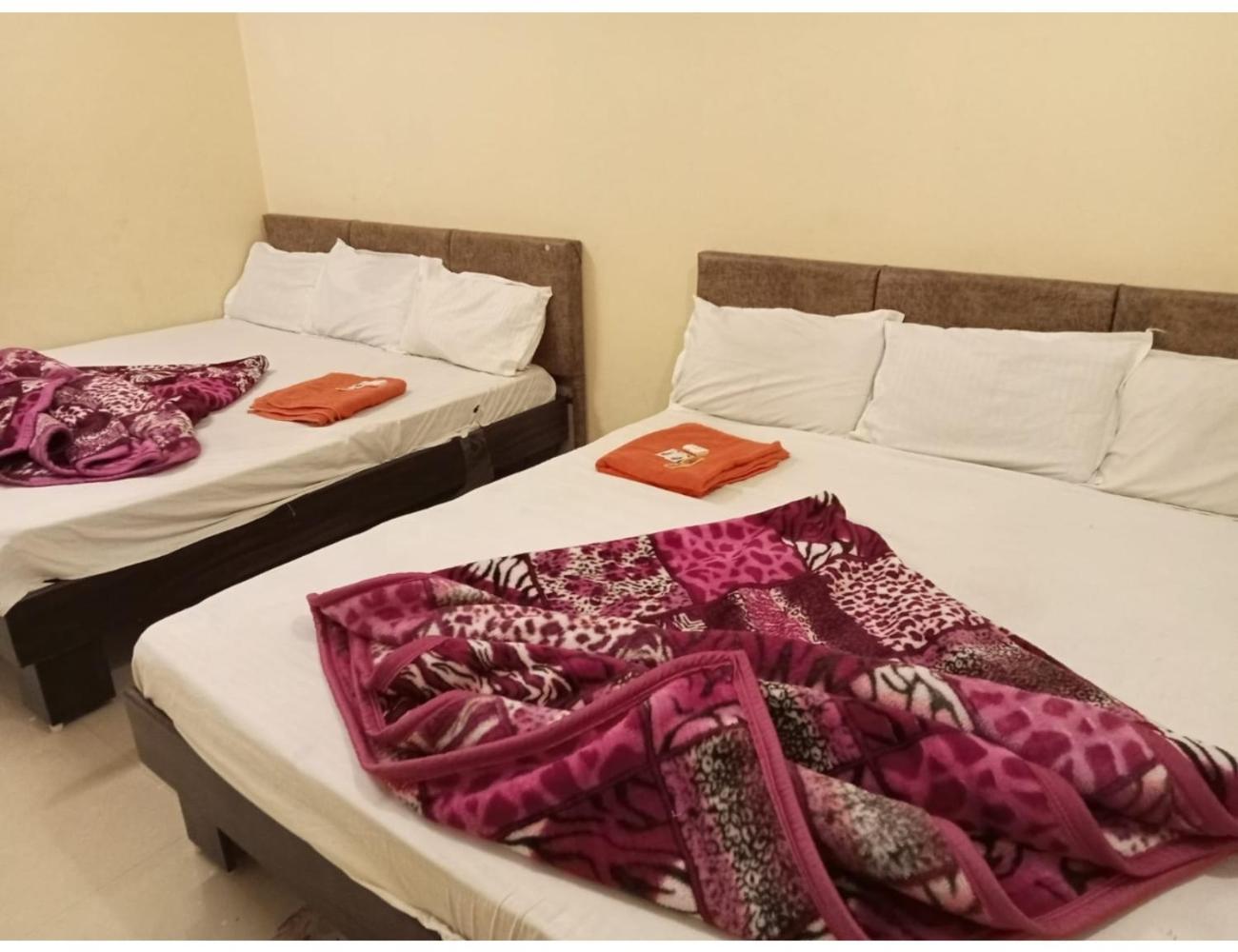 Hotel Mahakal Vishram, ウッジャイン エクステリア 写真