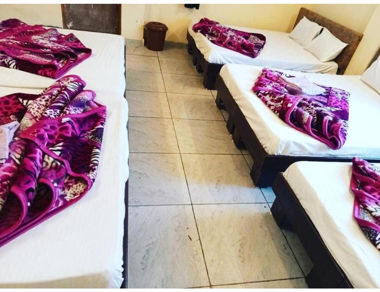 Hotel Mahakal Vishram, ウッジャイン エクステリア 写真