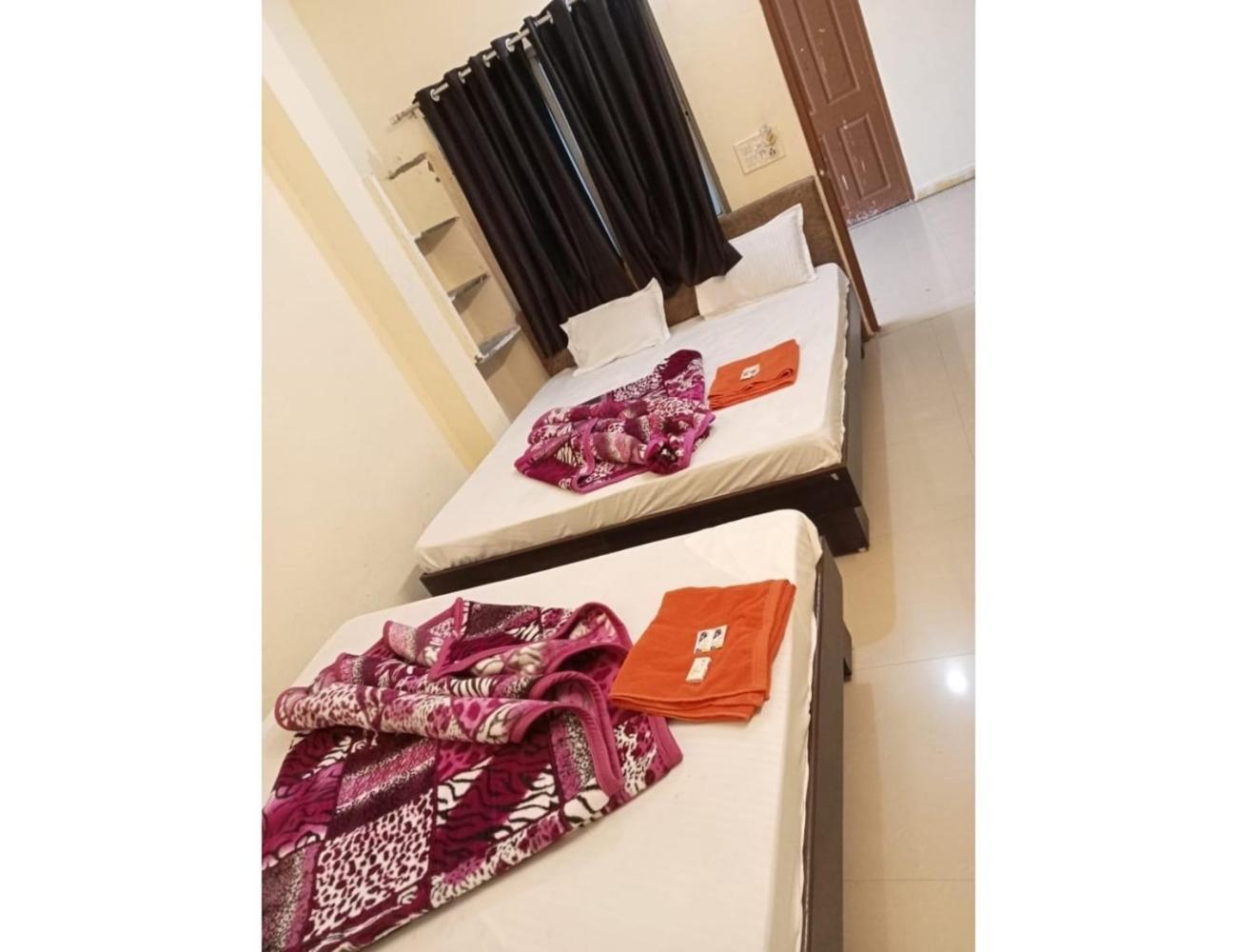 Hotel Mahakal Vishram, ウッジャイン エクステリア 写真